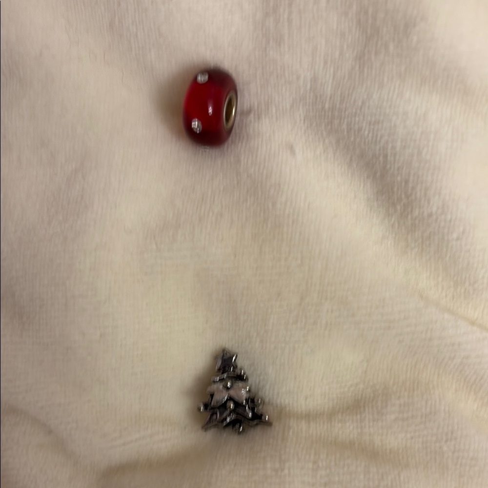 Charm beads in Red and Silver